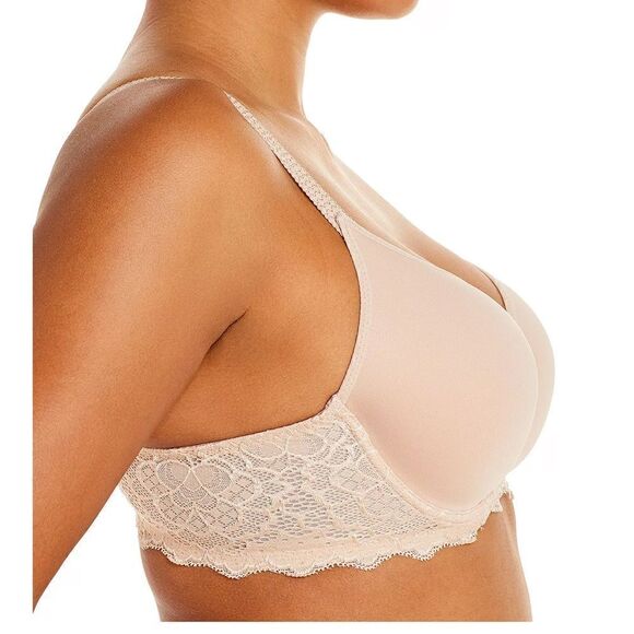 Simone Perele
Caresse 3D Plunge Lace Underwire Bra - Picture 3 of 8